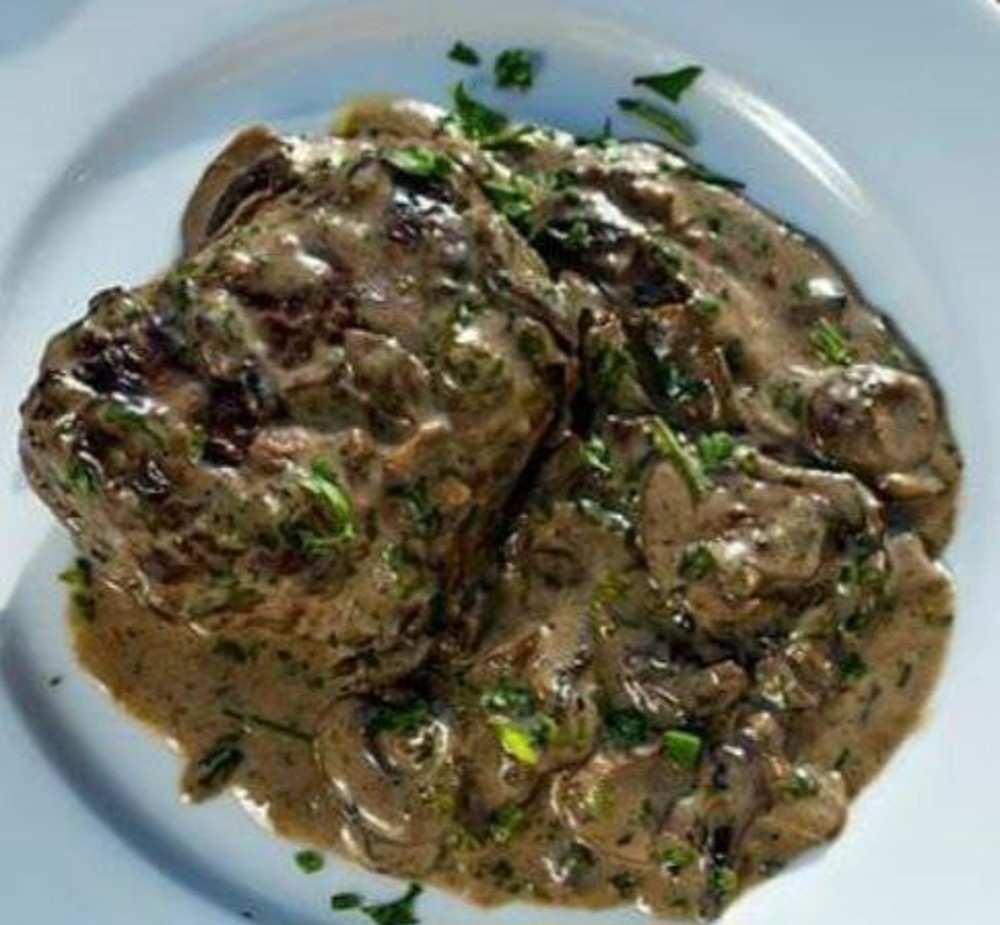 Beef fillet  with swiss mushroom